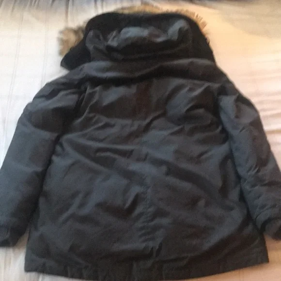 $175 VINCE CAMUTO Gray Faux Fur DOWN PARKA Hood Winter Warm Mid Length Jacket M - Picture 14 of 16